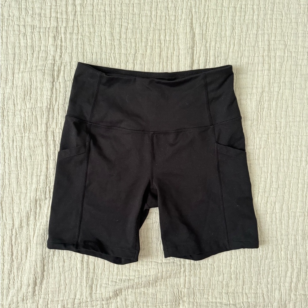 Zella Live In High Waisted Pocket Bike Shorts Black Medium